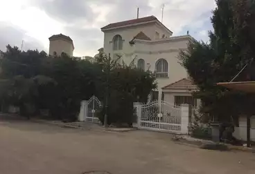 فيلا منفصلة للبيع - 4 غرف