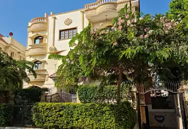 Separate Villa For sale - 10 rooms