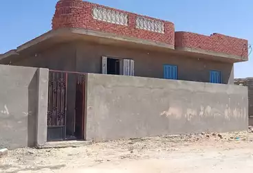 House / Home For sale - 3 rooms
