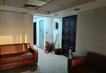 Apartments For sale - 4 rooms - floor 3
