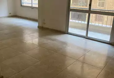 Apartments For sale - 3 rooms - floor 8