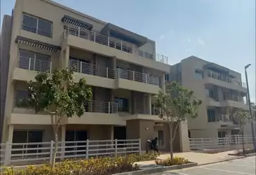 Apartment with Garden For sale - 3 rooms - floor 0