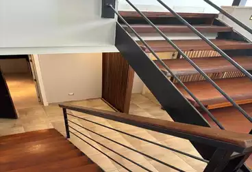 Penthouse For sale - 2 rooms - floor 4