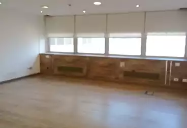 Corporate Branch For rent - 8 rooms - floor 10