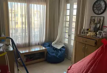 Apartments For sale - 2 rooms - floor 5