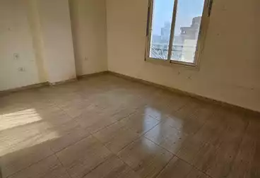 Apartments For rent - 3 rooms - floor 5