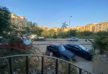 شقق للبيع - 3 غرف - بالدور 0