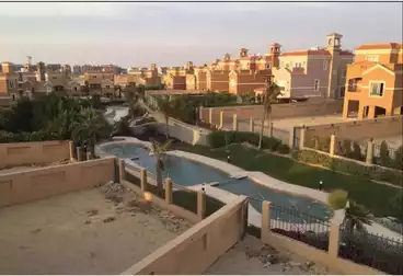توين هاوس للبيع - 4 غرف