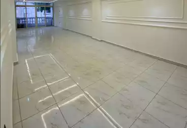 Apartments For sale - 3 rooms - floor 1
