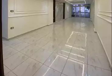 Apartments For sale - 3 rooms - floor 1