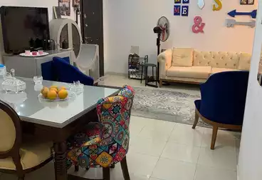 Apartments For sale - 2 rooms - floor 5