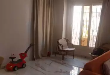 شقة بحديقة للبيع