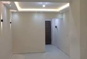Apartments For sale - 2 rooms - floor 4