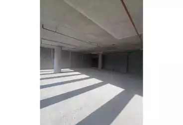 مبنى إداري للإيجار