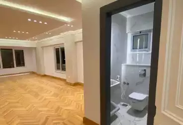 Apartments For sale - 4 rooms - floor 10