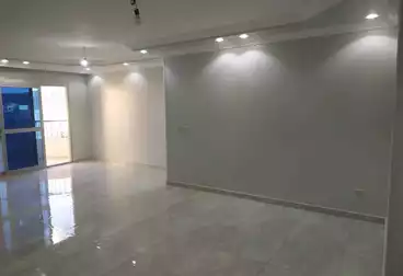 Apartments For rent - 3 rooms - floor 4