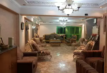 Apartments For sale - 4 rooms - floor 8