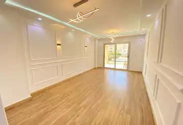 Apartments For sale - 2 rooms - floor 1