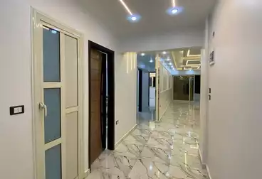 Apartments For sale - 3 rooms - floor 2