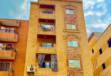Apartments For sale - 4 rooms - floor 4