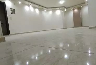 Apartments For sale - 2 rooms - floor 8