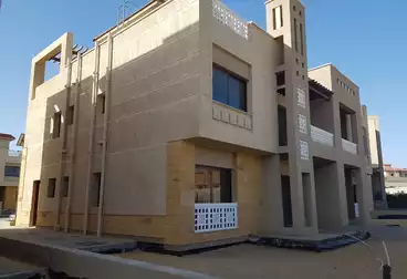 Villas For sale - 4 rooms