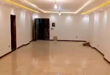 شقق للبيع - 4 غرف - بالدور 1
