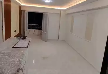 Apartments For sale - 2 rooms - floor 4