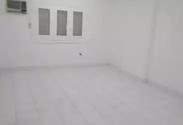 Apartments For sale - 4 rooms - floor 1