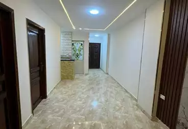 Apartments For sale - 2 rooms - floor 8