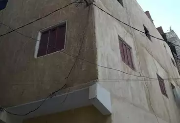House / Home For sale - 4 rooms
