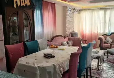 عقارات للبيع - 3 غرف - بالدور 8