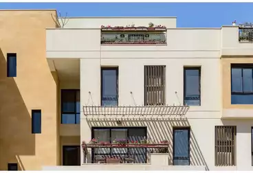 Apartments For sale - 4 rooms - floor 2