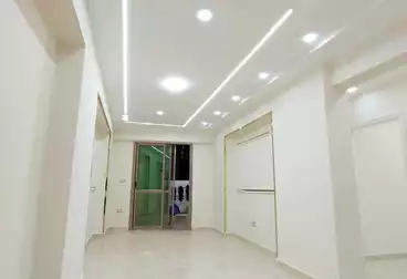 Apartments For sale - 2 rooms - floor 1