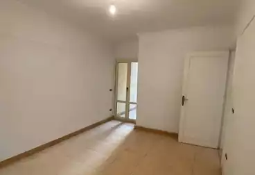 Apartments For sale - 2 rooms - floor 8