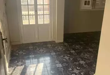 Apartments For sale - 2 rooms - floor 4