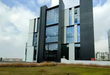 Administrative For rent - 4 rooms - floor 2