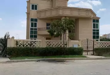 Separate Villa For sale - 8 rooms