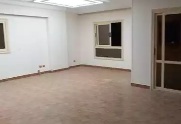 Apartments For sale - 3 rooms - floor 1
