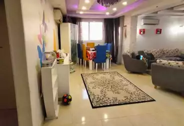 Apartments For sale - 2 rooms - floor 9