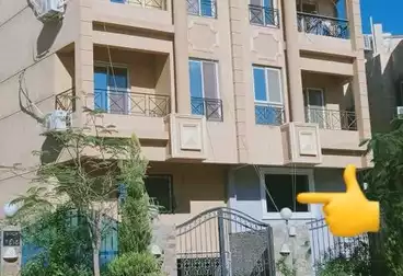 شقق للبيع - 2 غرف - بالدور 0