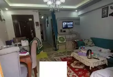 Apartments For sale - 2 rooms - floor 8