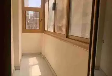 Apartments For sale - 2 rooms - floor 1