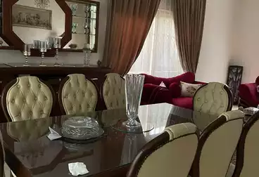 تاون هاوس للبيع - 4 غرف