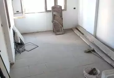 Apartments For sale - 2 rooms - floor 6
