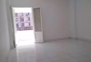Apartments For sale - 4 rooms - floor 1