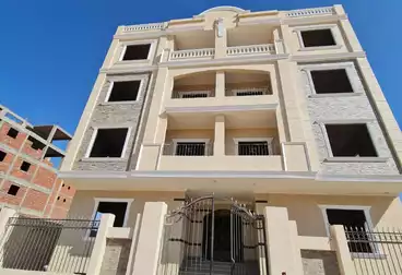 شقق للبيع - 3 غرف - بالدور 1