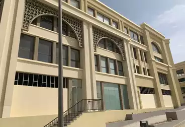 مكاتب للإيجار - 4 غرف - بالدور 1