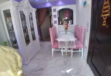عقارات للبيع - 3 غرف - بالدور 8
