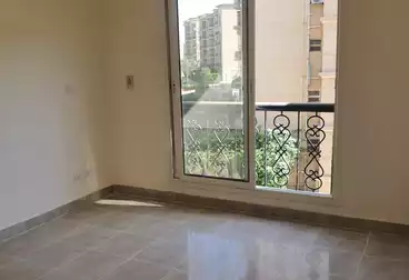Apartments For sale - 3 rooms - floor 2
